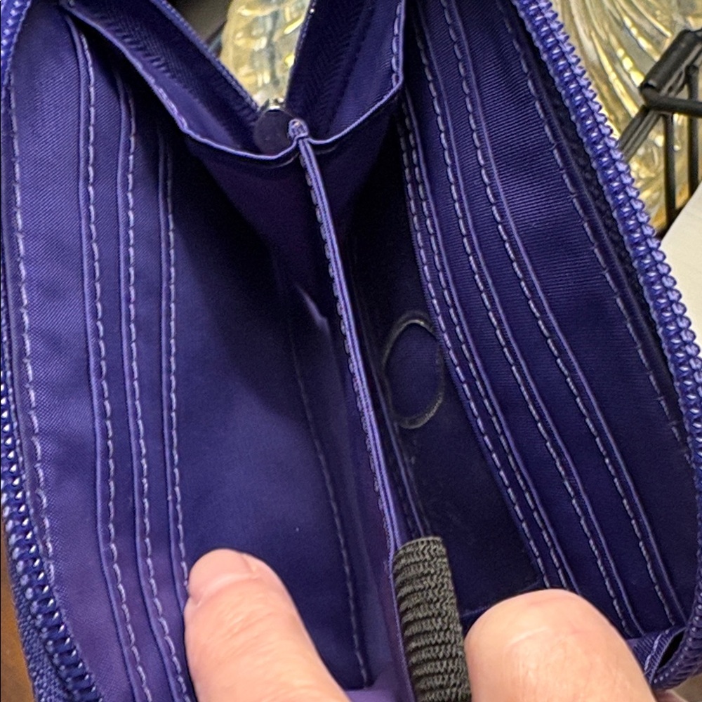 Big Skinny Lynx Purple Key & Card Holder - Picture 5 of 7